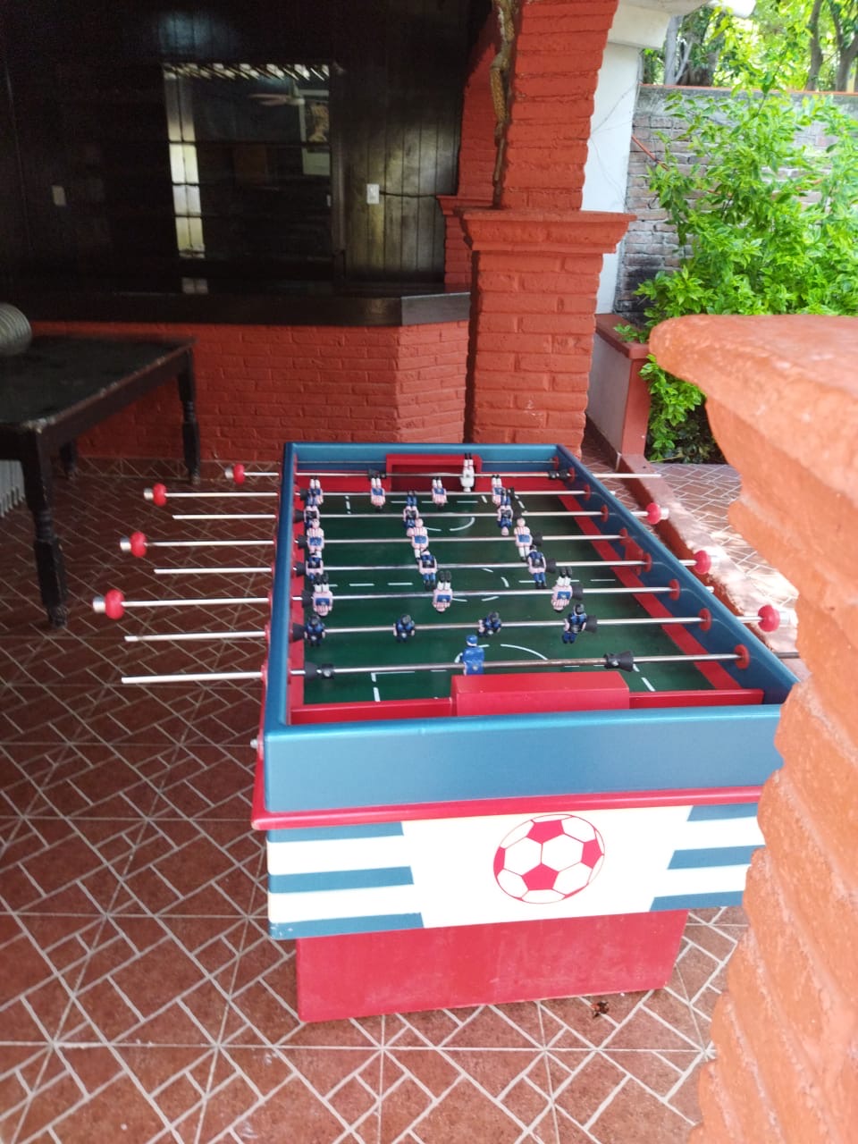 Área de juegos con futbolito